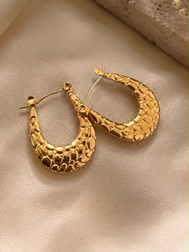 Croc Texture Hoop