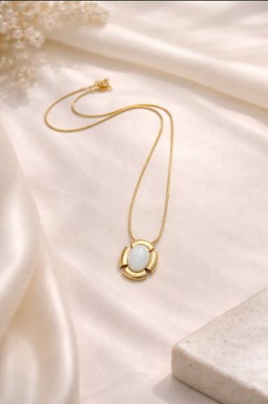 Luna Halo Pearl Pendant Necklace