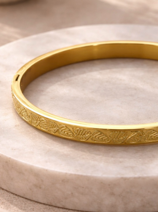 Classic Aura Bangle Bracelet
