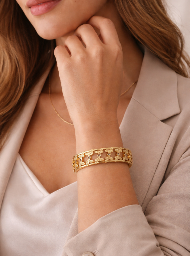 Delicate Cutwork Bangle Bracelet