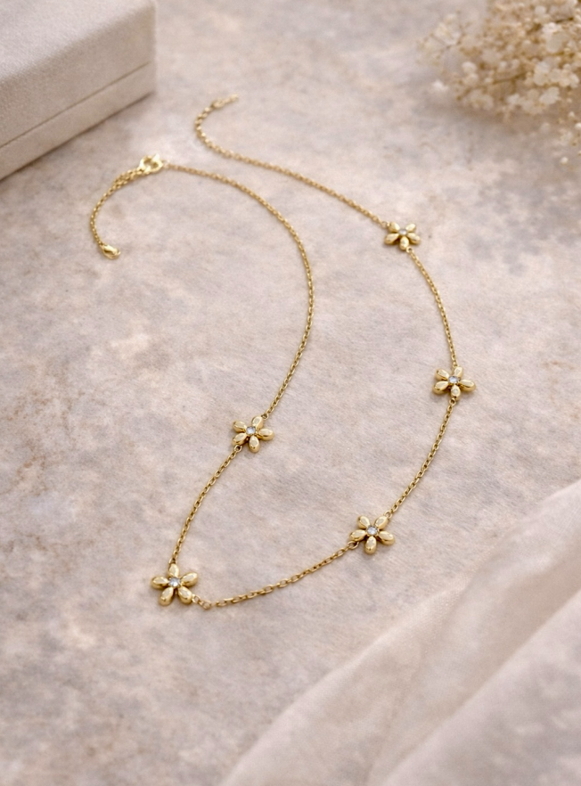 Flora Dainty Bloom Necklace