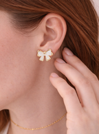 Ivory Bow Stud