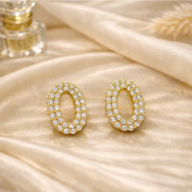 Oval Luxe Spark Studs